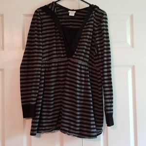 Maternity shirt